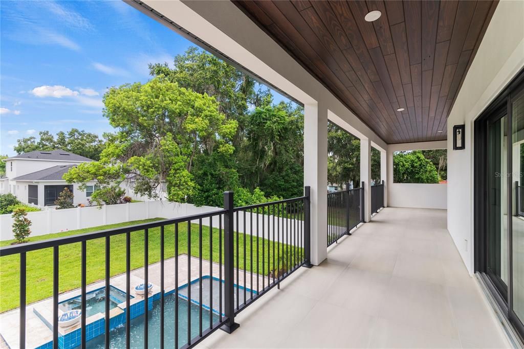 For Sale: $2,300,000 (5 beds, 5 baths, 4146 Square Feet)