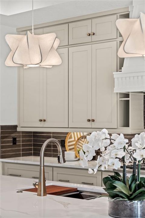 For Sale: $2,300,000 (5 beds, 5 baths, 4146 Square Feet)