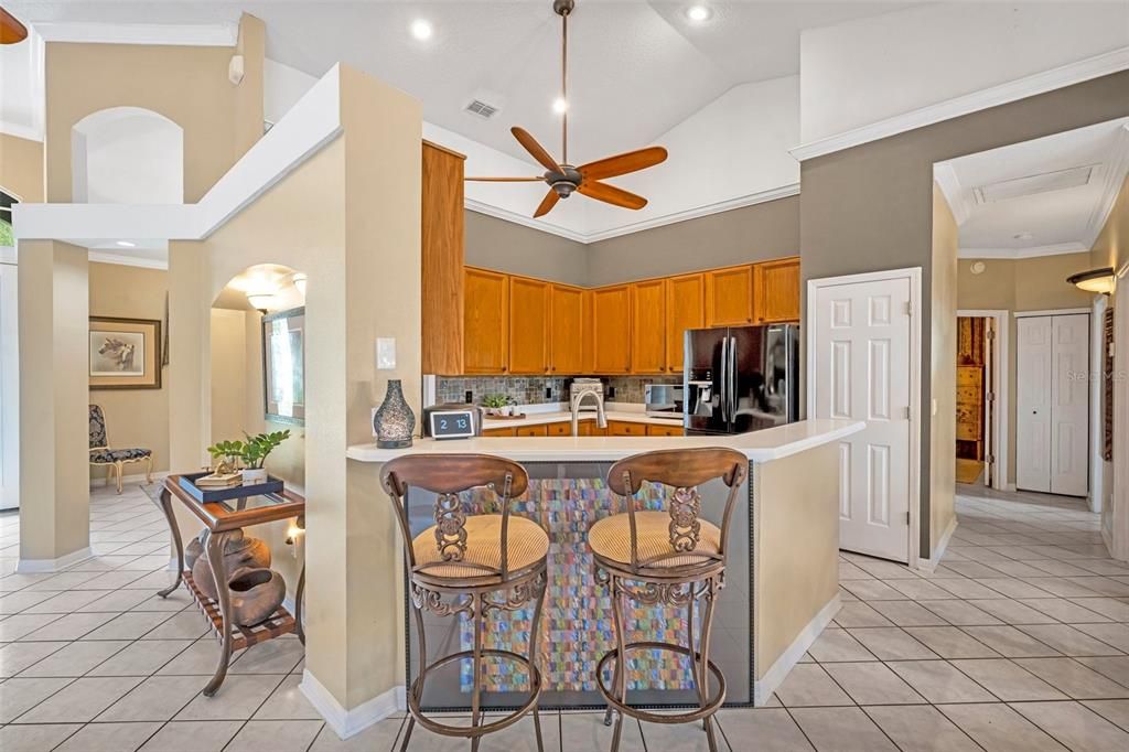 Activo con contrato: $1,200,000 (3 camas, 2 baños, 2566 Pies cuadrados)