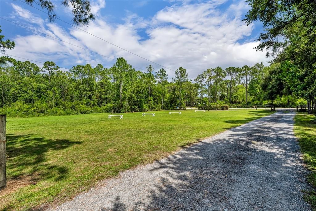 Activo con contrato: $1,200,000 (3 camas, 2 baños, 2566 Pies cuadrados)