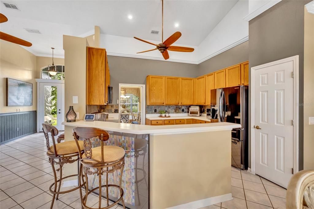 Activo con contrato: $1,200,000 (3 camas, 2 baños, 2566 Pies cuadrados)