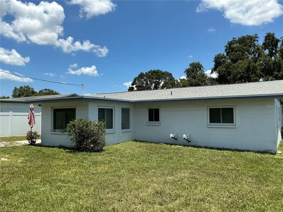 Activo con contrato: $2,150 (2 camas, 2 baños, 1101 Pies cuadrados)