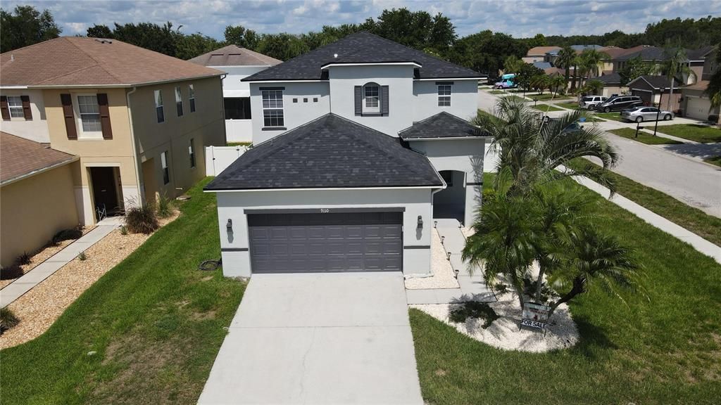 Activo con contrato: $399,900 (5 camas, 3 baños, 2657 Pies cuadrados)