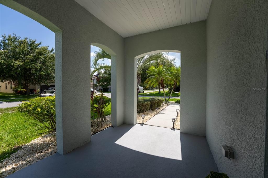 Activo con contrato: $399,900 (5 camas, 3 baños, 2657 Pies cuadrados)