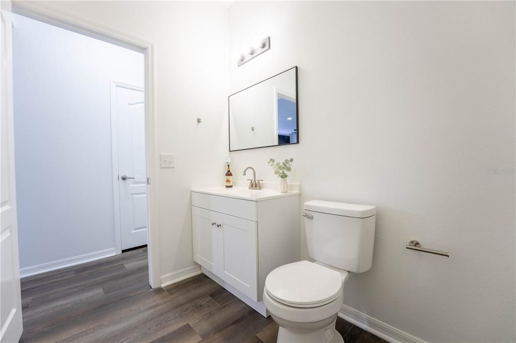 Activo con contrato: $399,900 (5 camas, 3 baños, 2657 Pies cuadrados)