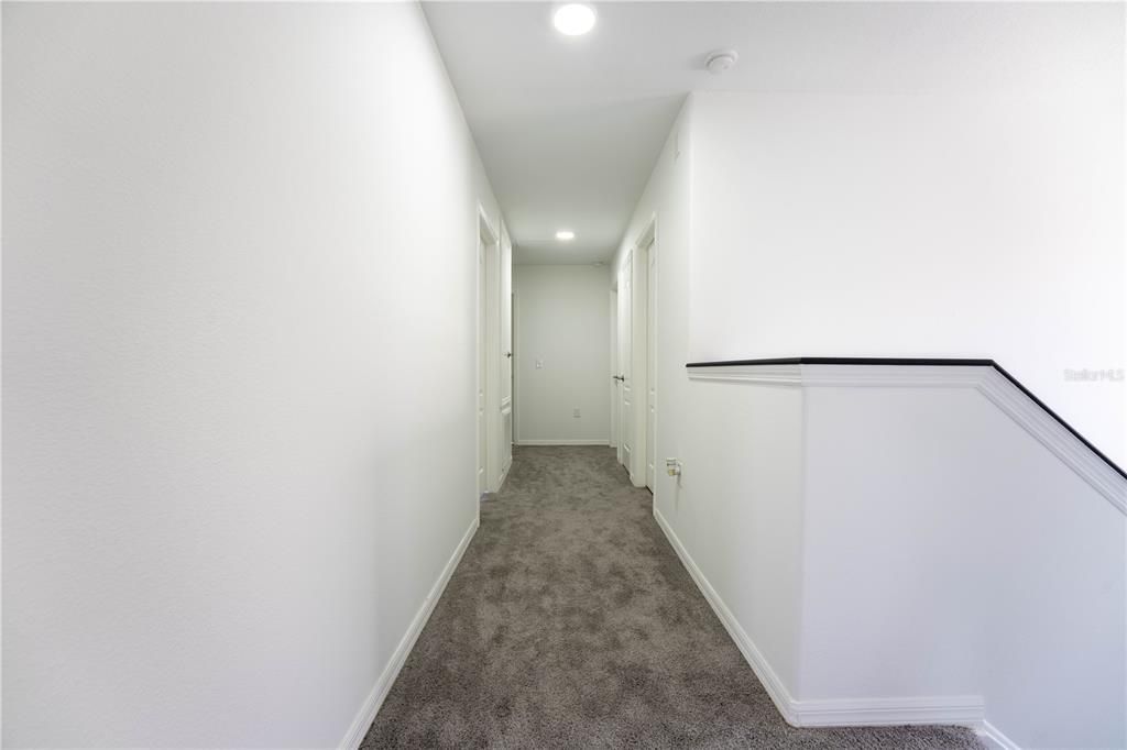 Activo con contrato: $399,900 (5 camas, 3 baños, 2657 Pies cuadrados)