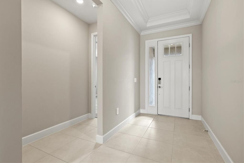 合同活跃: $449,000 (4 贝兹, 4 浴室, 2920 平方英尺)