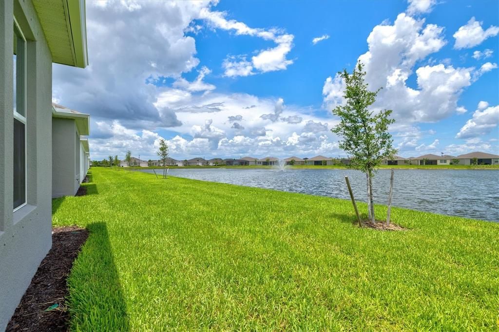 合同活跃: $449,000 (4 贝兹, 4 浴室, 2920 平方英尺)