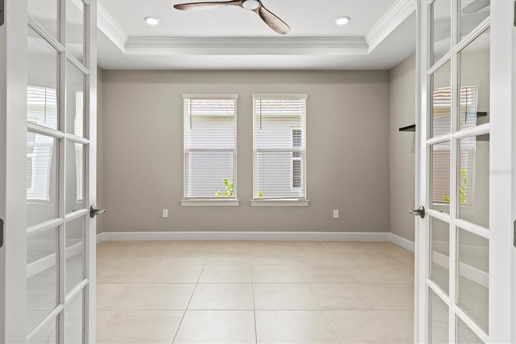 合同活跃: $449,000 (4 贝兹, 4 浴室, 2920 平方英尺)