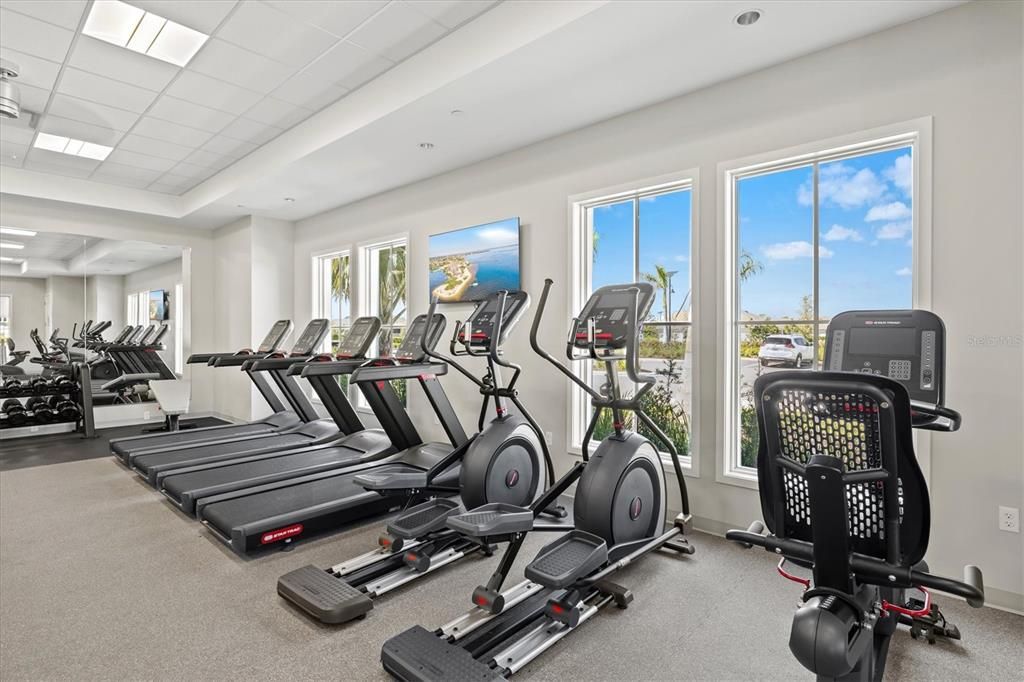 合同活跃: $449,000 (4 贝兹, 4 浴室, 2920 平方英尺)