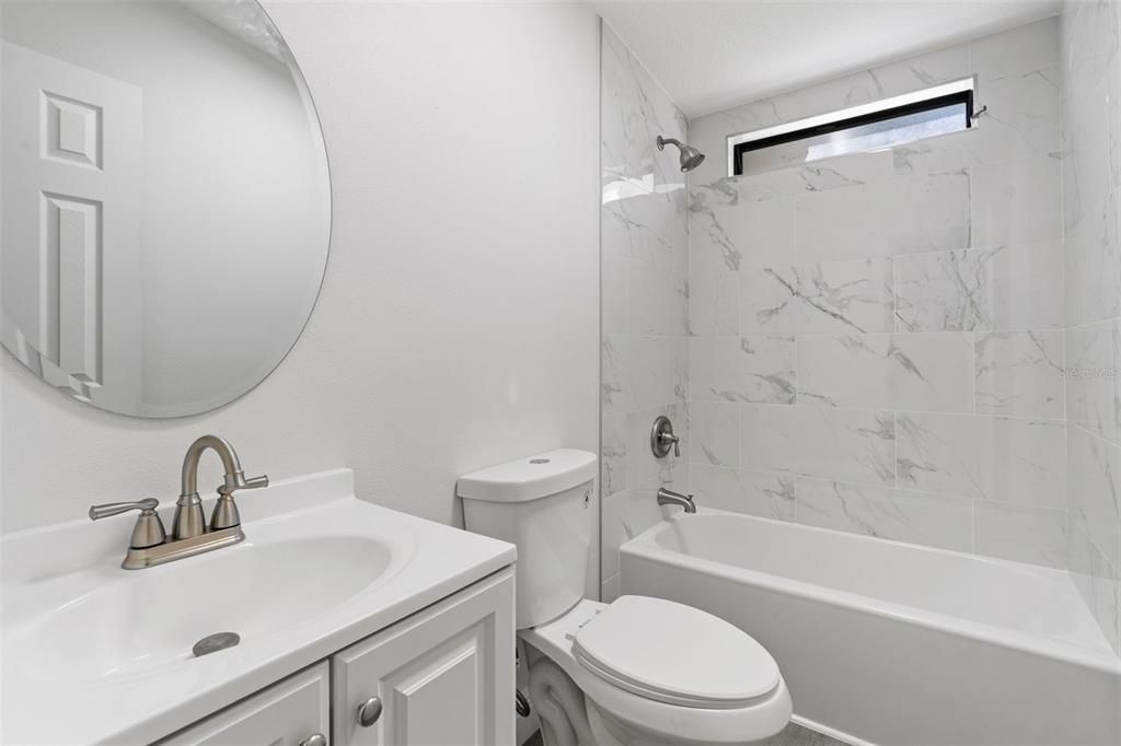 Activo con contrato: $274,900 (3 camas, 2 baños, 1512 Pies cuadrados)