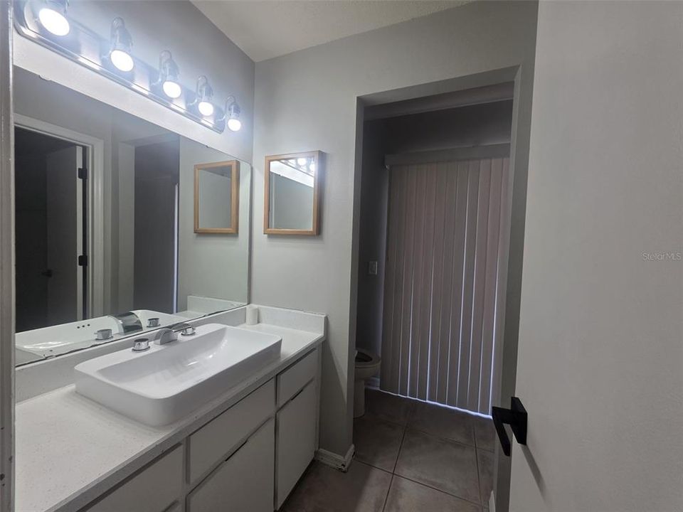 合同活跃: $258,995 (3 贝兹, 2 浴室, 1205 平方英尺)