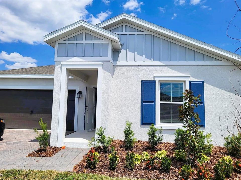 Под контрактом: $2,300 (3 спален, 2 ванн, 1555 Квадратных фут)