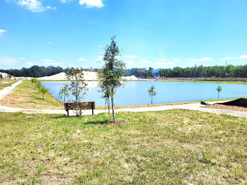 Под контрактом: $2,300 (3 спален, 2 ванн, 1555 Квадратных фут)