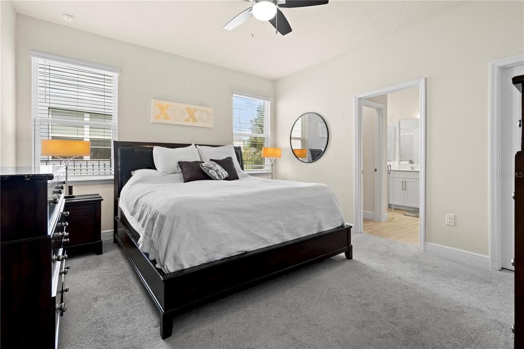 На продажу: $324,900 (3 спален, 2 ванн, 1509 Квадратных фут)