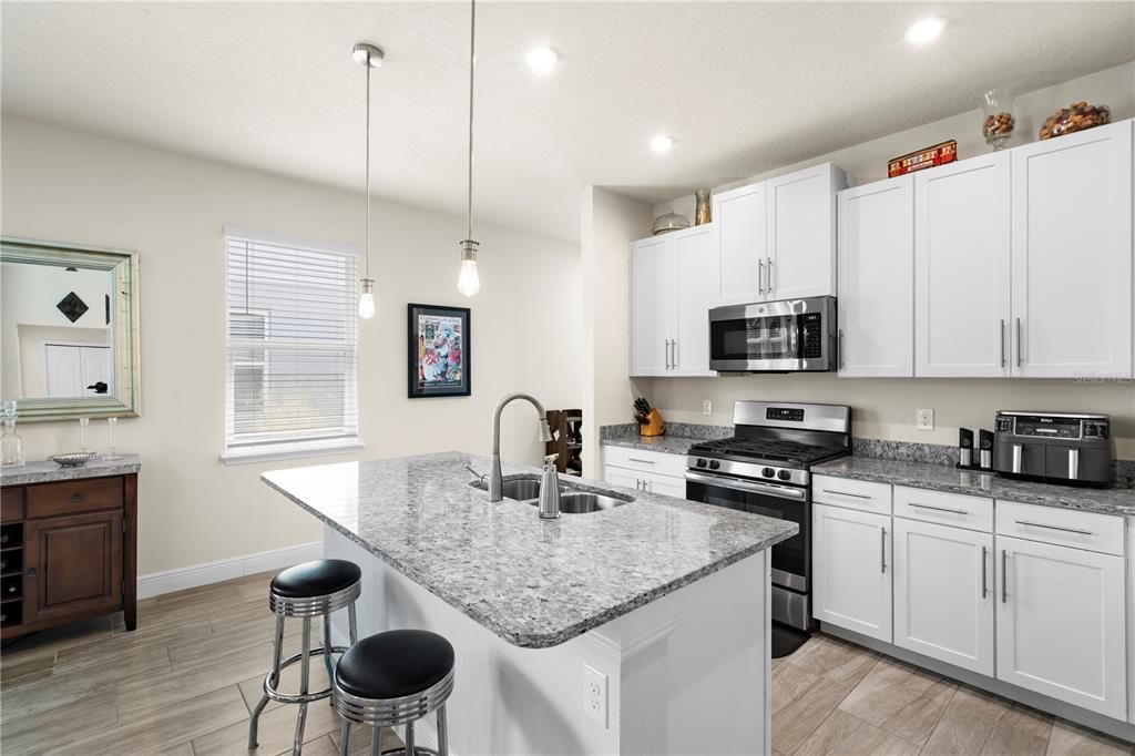 На продажу: $324,900 (3 спален, 2 ванн, 1509 Квадратных фут)