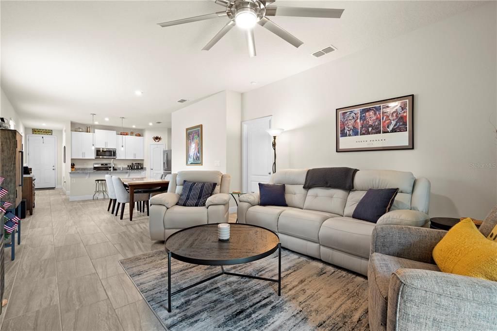 На продажу: $324,900 (3 спален, 2 ванн, 1509 Квадратных фут)