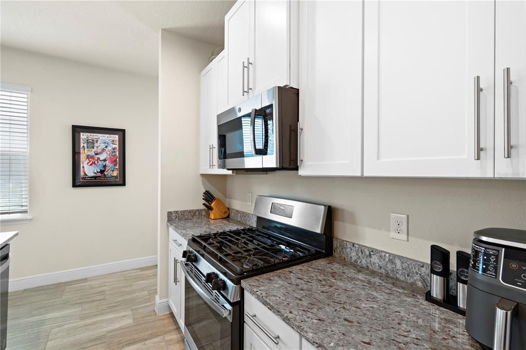 На продажу: $324,900 (3 спален, 2 ванн, 1509 Квадратных фут)