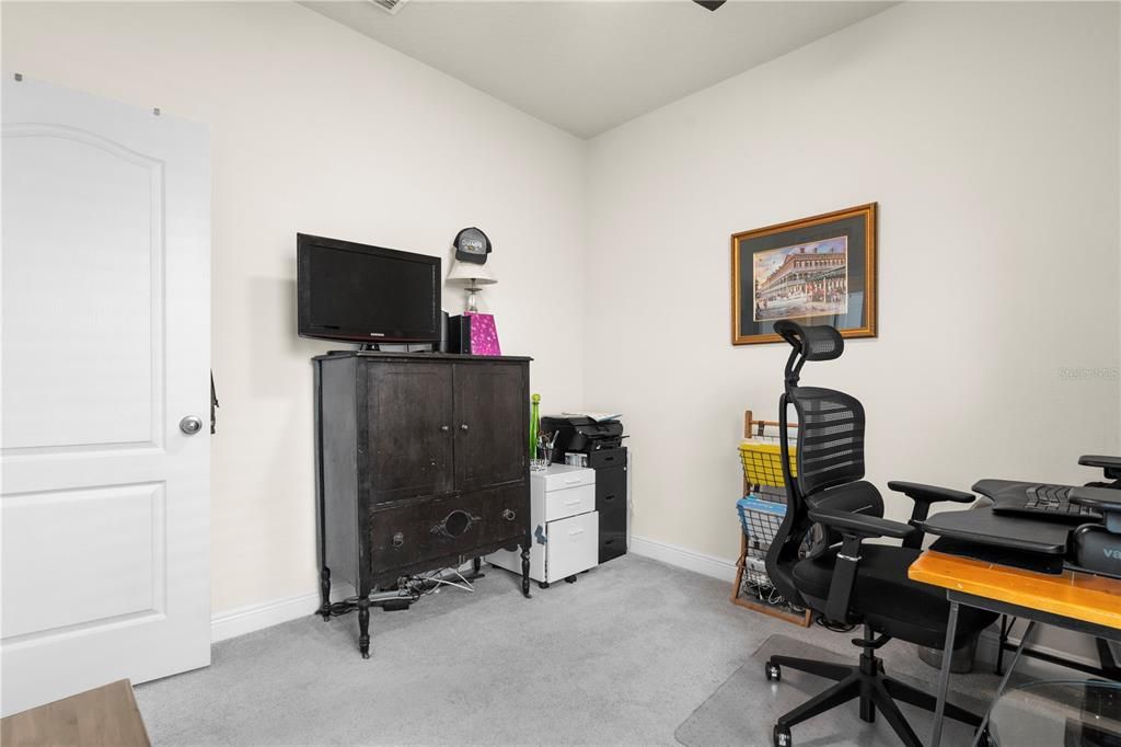 На продажу: $324,900 (3 спален, 2 ванн, 1509 Квадратных фут)