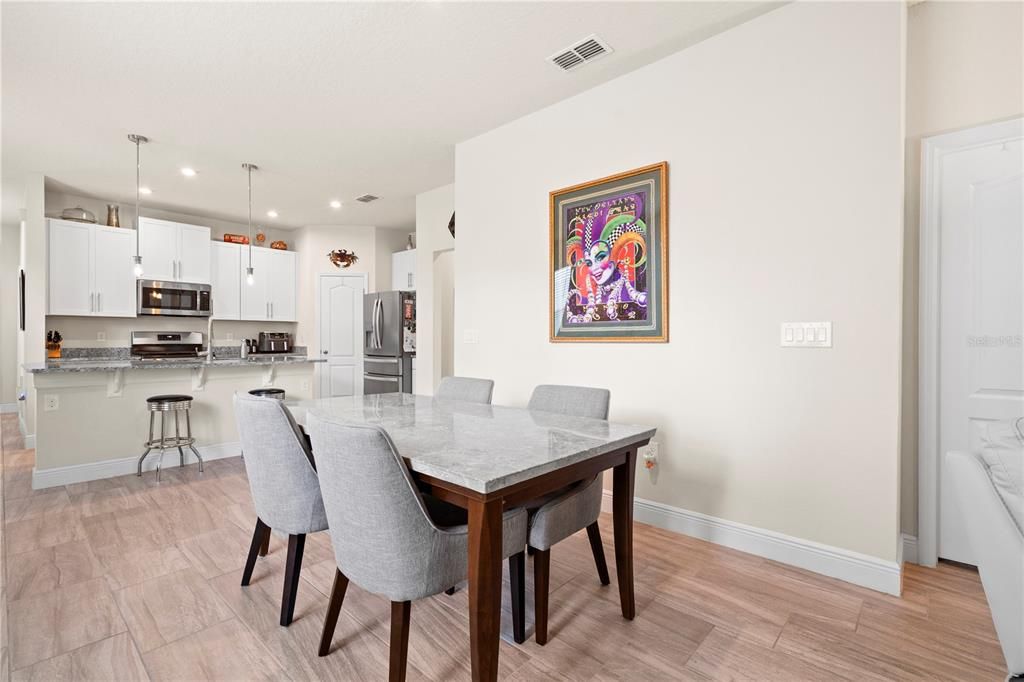 На продажу: $324,900 (3 спален, 2 ванн, 1509 Квадратных фут)