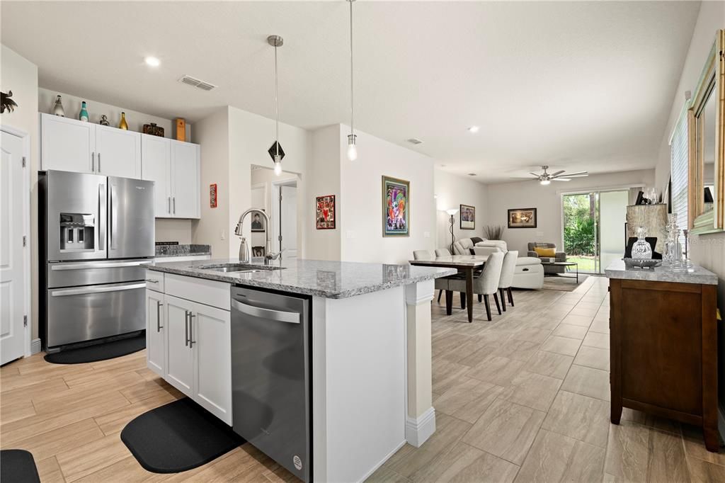 На продажу: $324,900 (3 спален, 2 ванн, 1509 Квадратных фут)