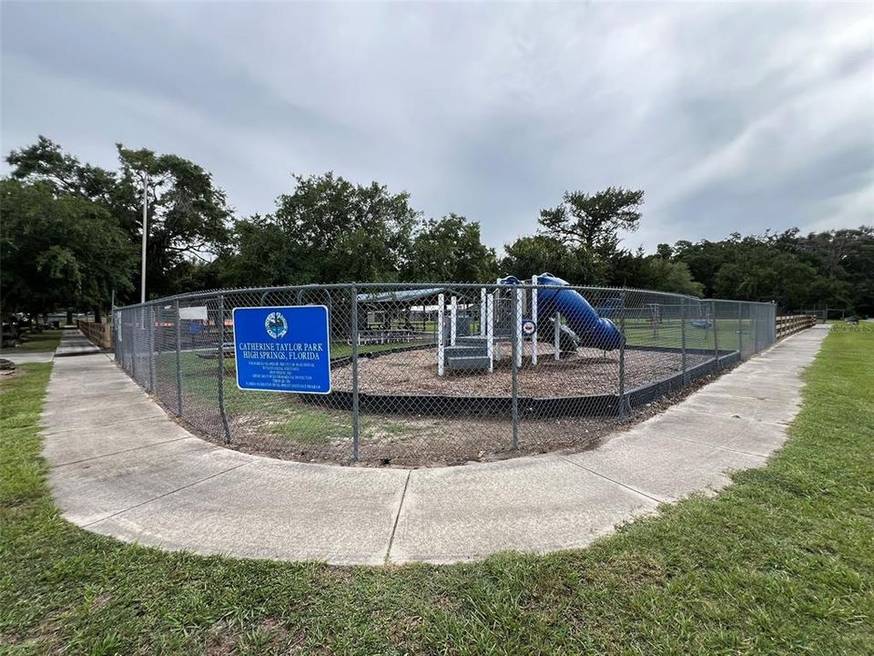 待售: $239,000 (3 贝兹, 2 浴室, 1138 平方英尺)