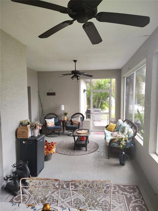 En Venta: $520,000 (3 camas, 3 baños, 2028 Pies cuadrados)