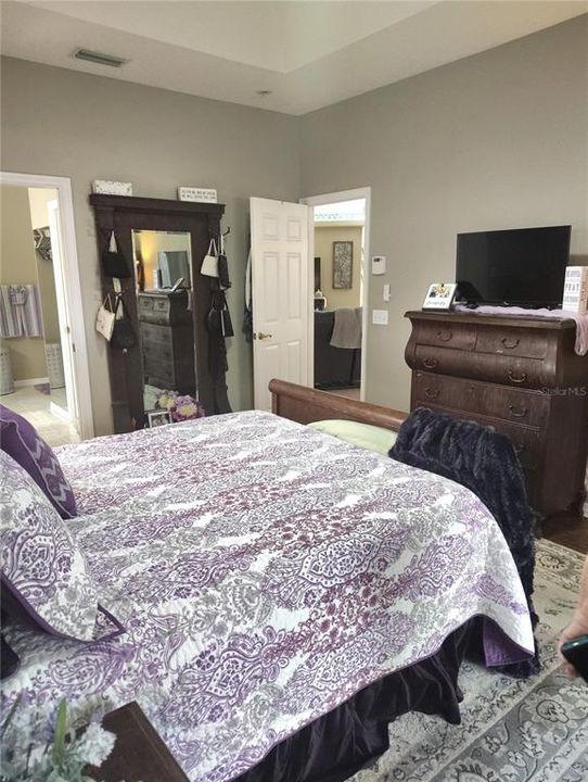 En Venta: $520,000 (3 camas, 3 baños, 2028 Pies cuadrados)