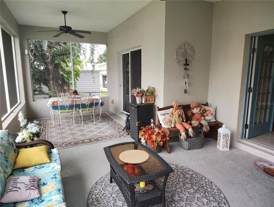 En Venta: $520,000 (3 camas, 3 baños, 2028 Pies cuadrados)