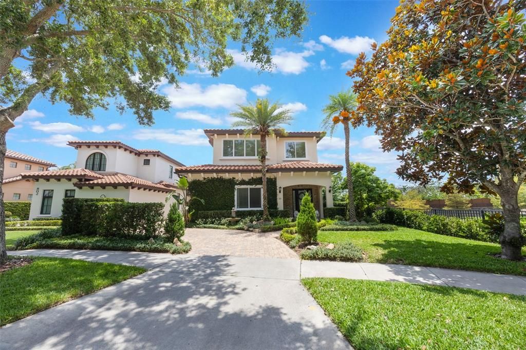 合同活跃: $1,295,000 (3 贝兹, 3 浴室, 3363 平方英尺)