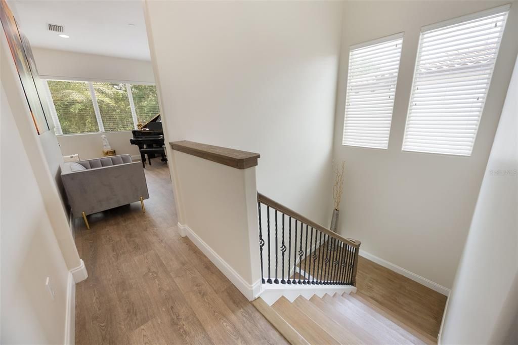 合同活跃: $1,295,000 (3 贝兹, 3 浴室, 3363 平方英尺)