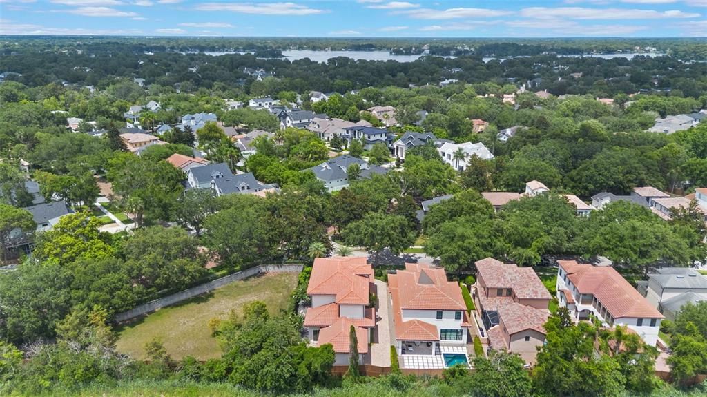 合同活跃: $1,295,000 (3 贝兹, 3 浴室, 3363 平方英尺)