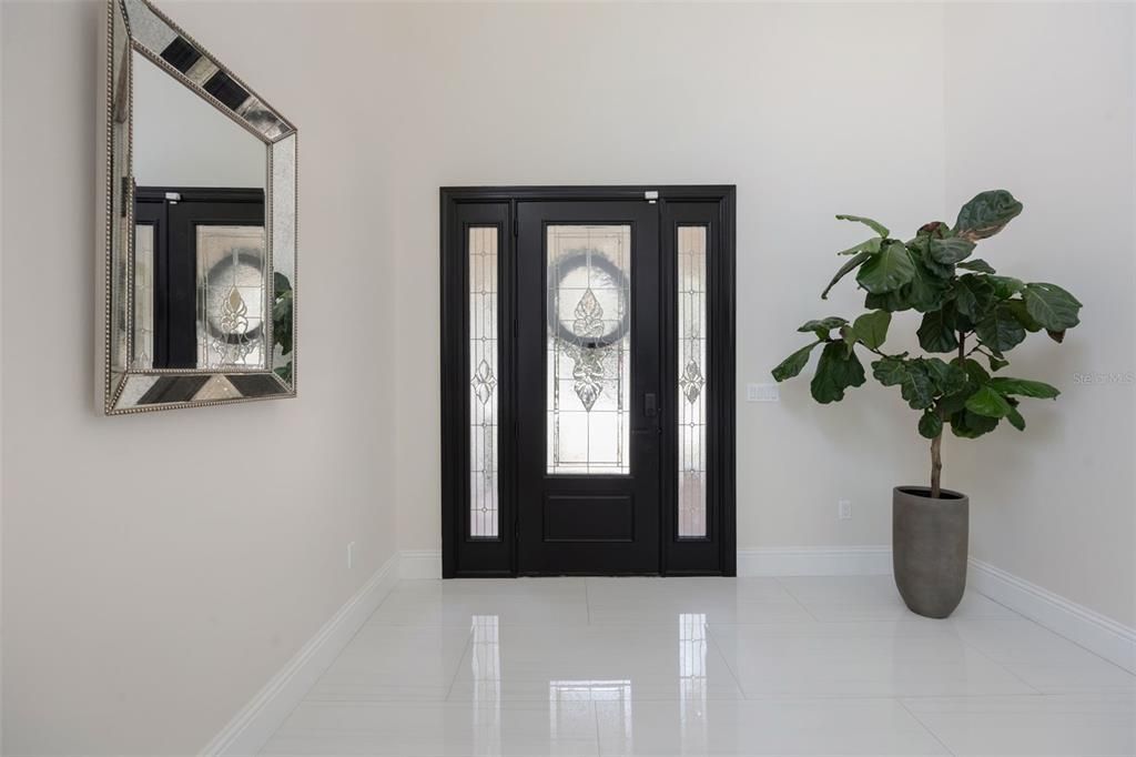 合同活跃: $1,295,000 (3 贝兹, 3 浴室, 3363 平方英尺)