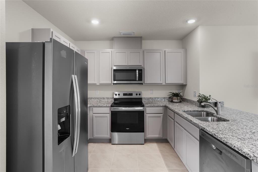 For Sale: $359,999 (3 beds, 2 baths, 1504 Square Feet)