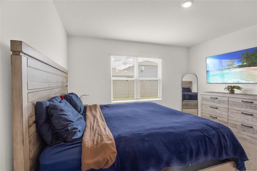 For Sale: $359,999 (3 beds, 2 baths, 1504 Square Feet)