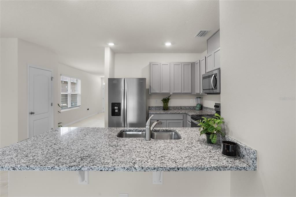 For Sale: $359,999 (3 beds, 2 baths, 1504 Square Feet)