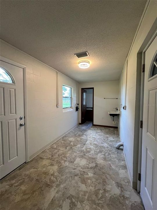 En Renta: $2,100 (3 camas, 2 baños, 1568 Pies cuadrados)