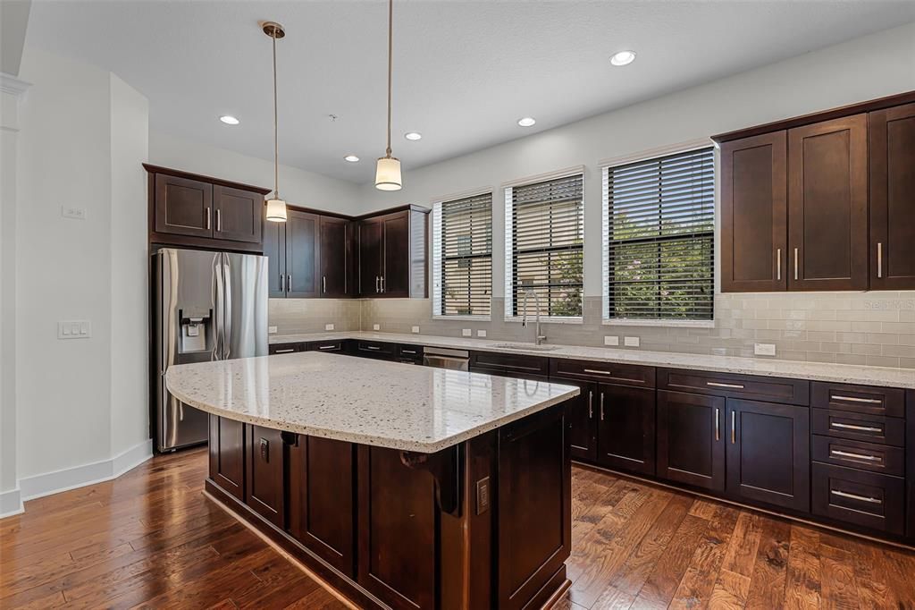 待售: $679,000 (3 贝兹, 3 浴室, 2186 平方英尺)