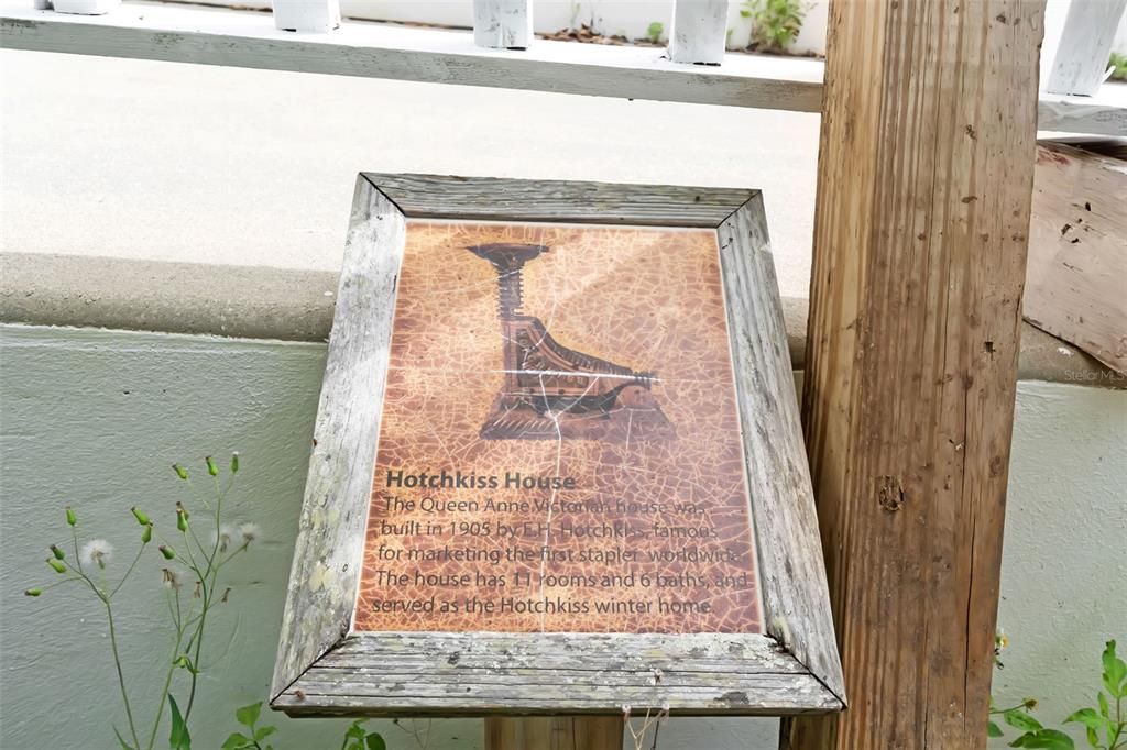 Active With Contract: $999,000 (6 beds, 6 baths, 4428 Square Feet)