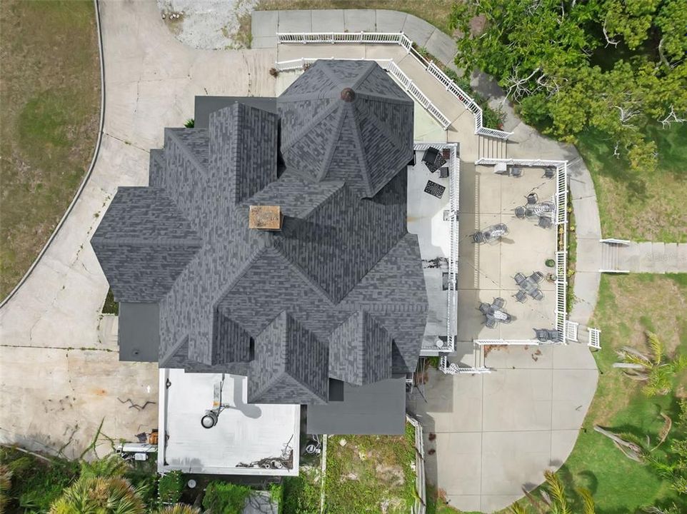 Active With Contract: $999,000 (6 beds, 6 baths, 4428 Square Feet)