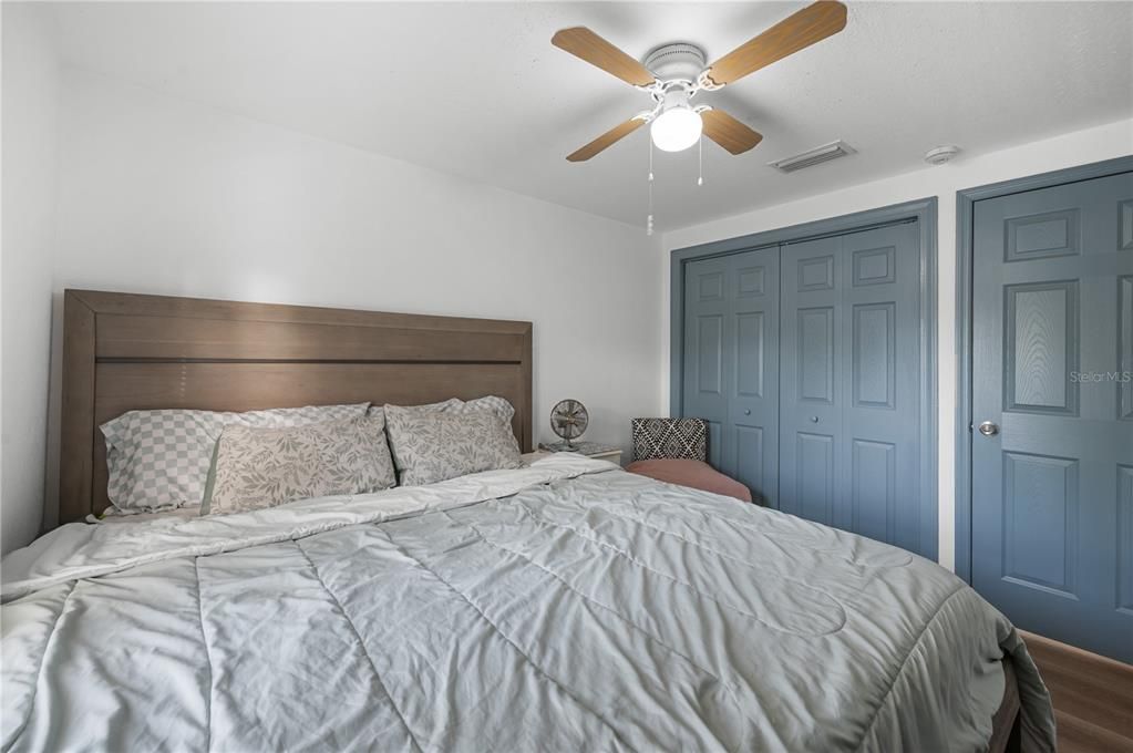 Под контрактом: $245,000 (2 спален, 1 ванн, 832 Квадратных фут)