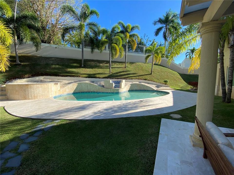 For Rent: $11,000 (5 beds, 5 baths, 5000 Square Feet)