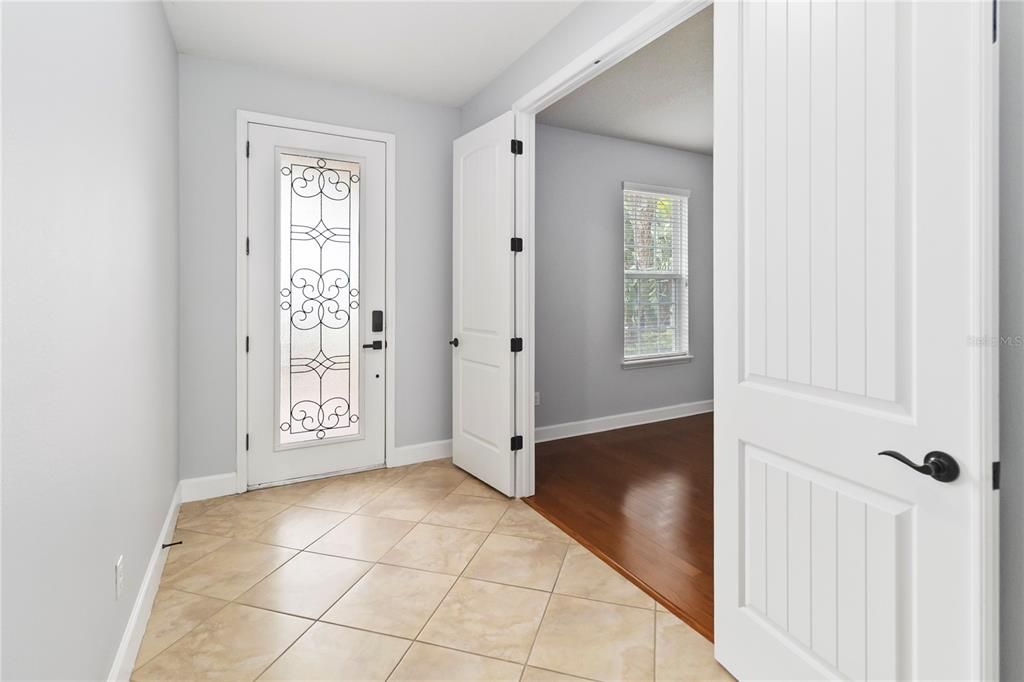 合同活跃: $928,000 (4 贝兹, 4 浴室, 4072 平方英尺)