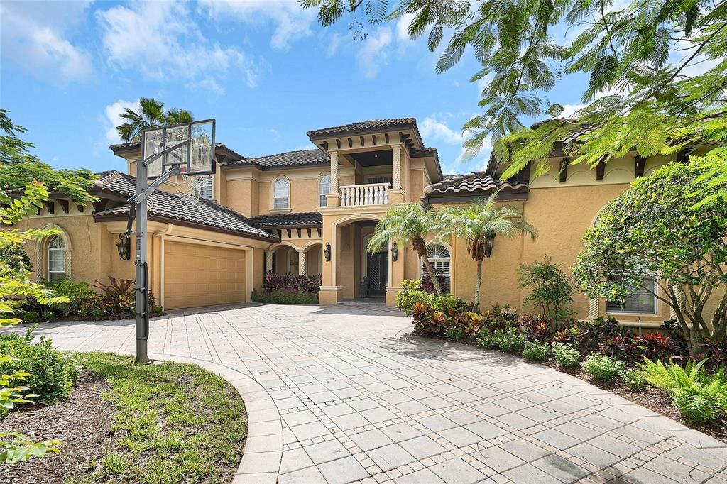 For Sale: $2,399,999 (5 beds, 5 baths, 5061 Square Feet)