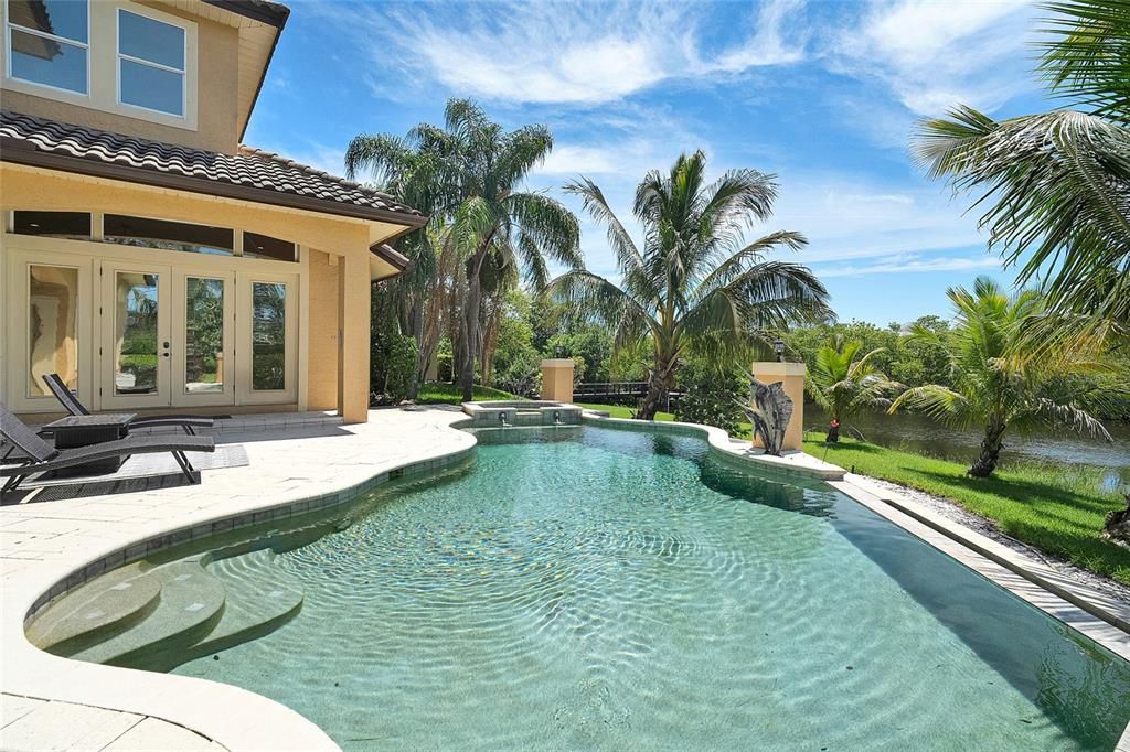 For Sale: $2,399,999 (5 beds, 5 baths, 5061 Square Feet)