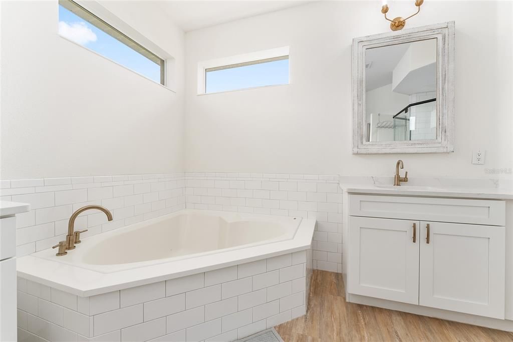 В аренду: $3,850 (4 спален, 3 ванн, 2251 Квадратных фут)