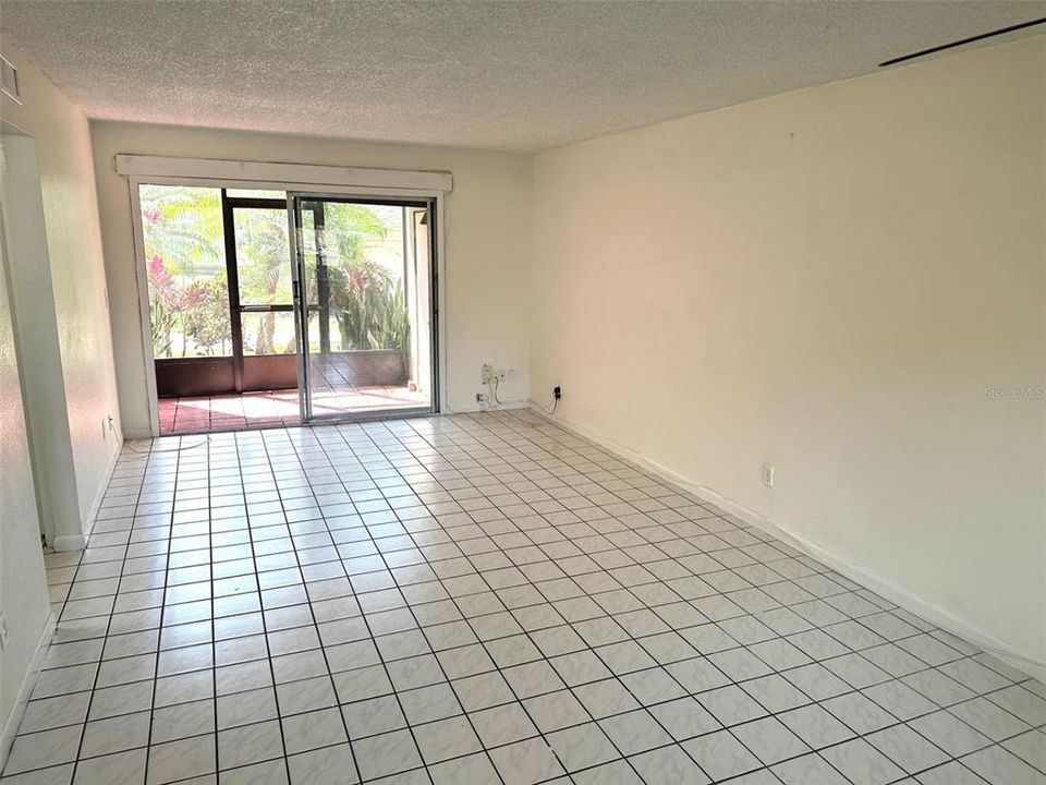 Activo con contrato: $94,900 (1 camas, 1 baños, 678 Pies cuadrados)