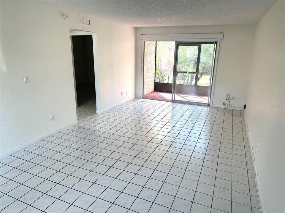 Activo con contrato: $94,900 (1 camas, 1 baños, 678 Pies cuadrados)