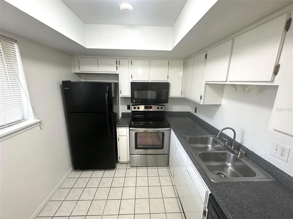 Activo con contrato: $94,900 (1 camas, 1 baños, 678 Pies cuadrados)