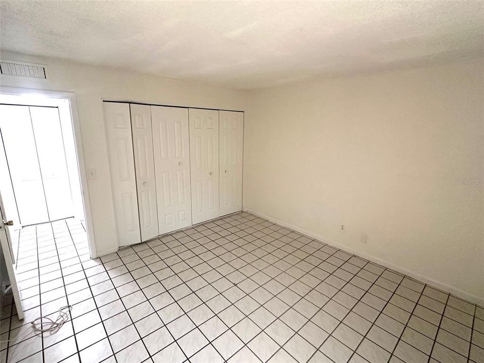 Activo con contrato: $94,900 (1 camas, 1 baños, 678 Pies cuadrados)